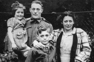 Stanley Hollis with his wife Alice, daughter Pauline and son Brian