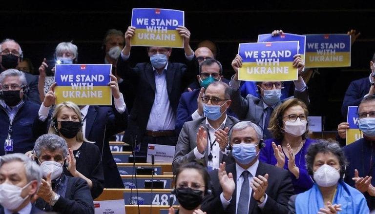 Ukrainian President Zelensky receiving a standing ovation during the EU meeting (NEXTA via Republic World). Source: https://www.republicworld.com/world-news/russia-ukraine-crisis/ukraines-plea-to-join-european-union-accepted-procedure-begins-amid-russian-invasion-articleshow.html