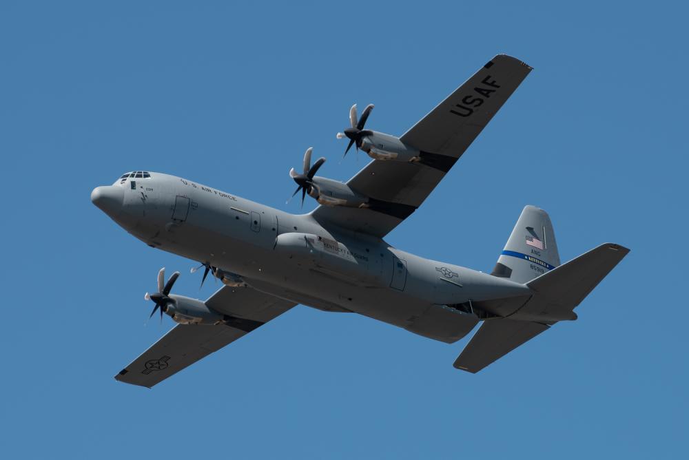 A new U.S. Air Force C-130J Super Hercules from the Kentucky Air National Guard’s 123rd Airlift Wing performs an aerial demonstration over the Ohio River in downtown Louisville, Ky., April 23, 2022 as part of the Thunder Over Louisville air show. This year’s event celebrated the 75th anniversary of the United States Air Force. (U.S. Air National Guard photo by Dale Greer). Source: https://www.dvidshub.net/image/7160317/thunder-air-show-honors-air-force-75th-anniversary