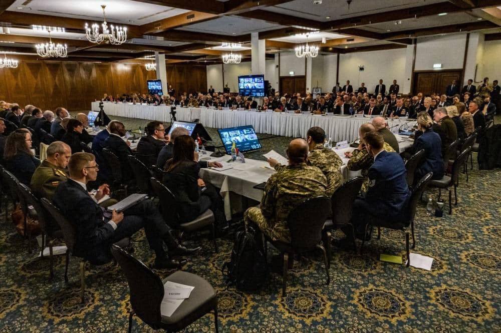 The defense meeting led by US Defense Secretary Austin at Ramstein Air Base, Germany (РУХА English). Source: https://twitter.com/TpyxaNews/status/1519239036069634052