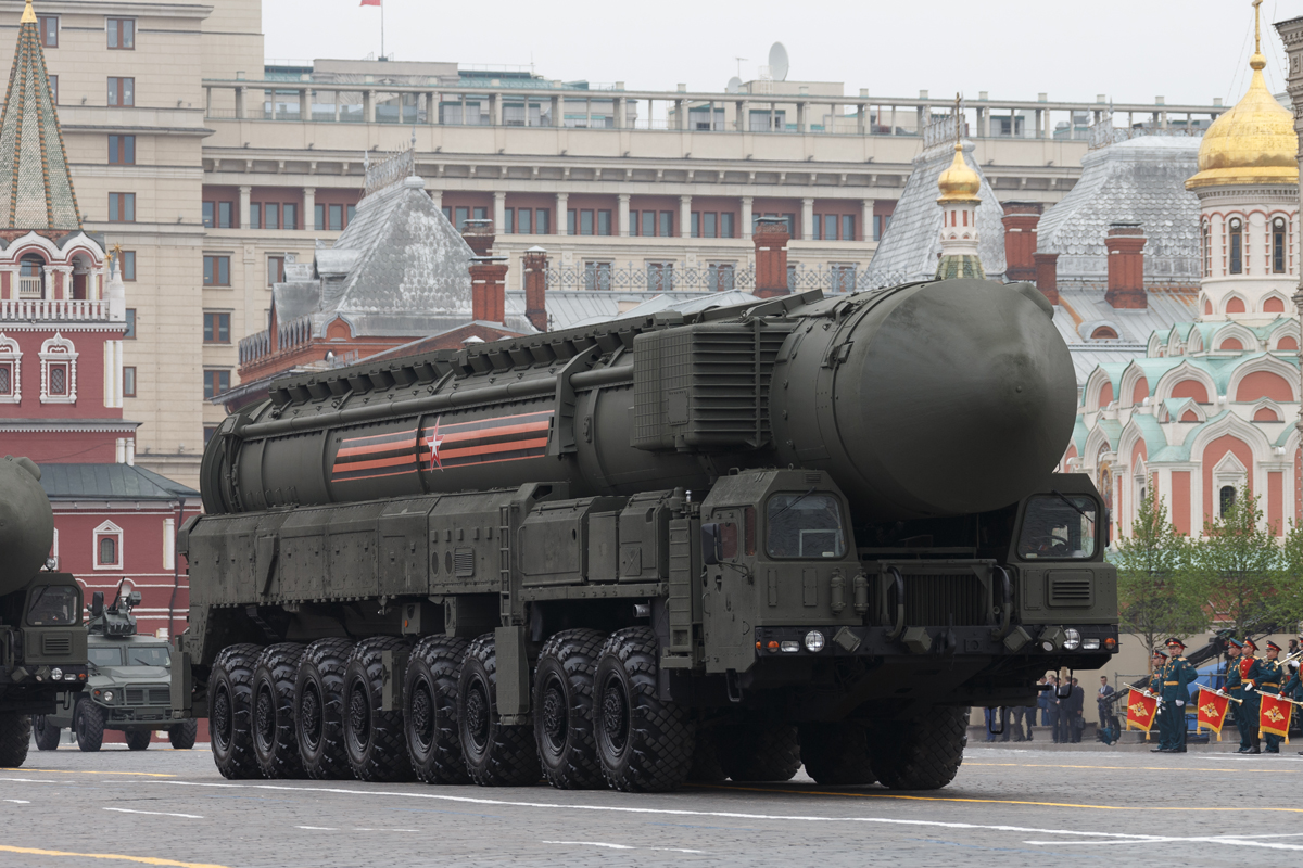A nuclear capable RS-24 Yars during the Moscow Victory Day Parade in 2019 (Mil.ru, CC BY 4.0 , via Wikimedia Commons). Source: https://commons.wikimedia.org/wiki/File:Moscow_Victory_Day_Parade_(2019)_08.jpg