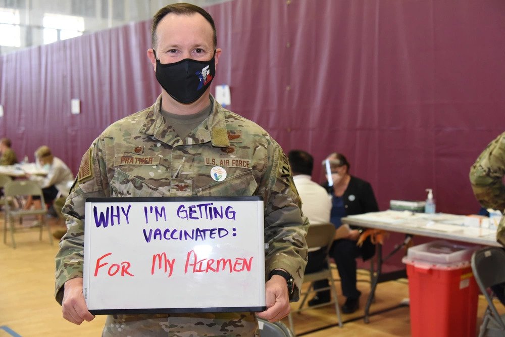 Col. Craig Prather, 47th Flying Training Wing commander receives the second dose of the COVID-19 vaccine, Feb. 05, 2021, Laughlin Air Force Base, Texas. Prather received the COVID-19 vaccine to better protect his Airmen. (U.S. Air Force photo by 2nd Lt Rachael Parks). Source: https://www.dvidshub.net/image/6514881/covid-19-vaccinations-underway-laughlin-air-force-base