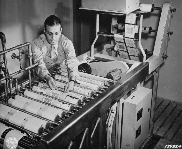 V-mail, The Instant Messaging Service of WWII