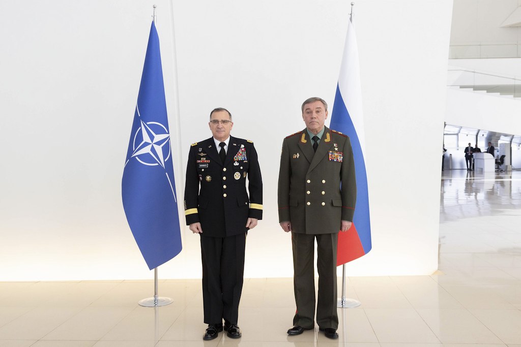 Meeting of the Chief of the General Staff of the Armed Forces of the Russian Federation - First Deputy Minister of Defense General of the Army Valery Gerasimov with the Supreme Commander of the Allied Armed Forces of NATO General Curtis Scaparrotti (Mil.ru, CC BY 4.0 <https://creativecommons.org/licenses/by/4.0>, via Wikimedia Commons). Source: https://commons.wikimedia.org/wiki/File:Valery_Gerasimov_and_Curtis_Scaparrotti_(2018)_03.jpg