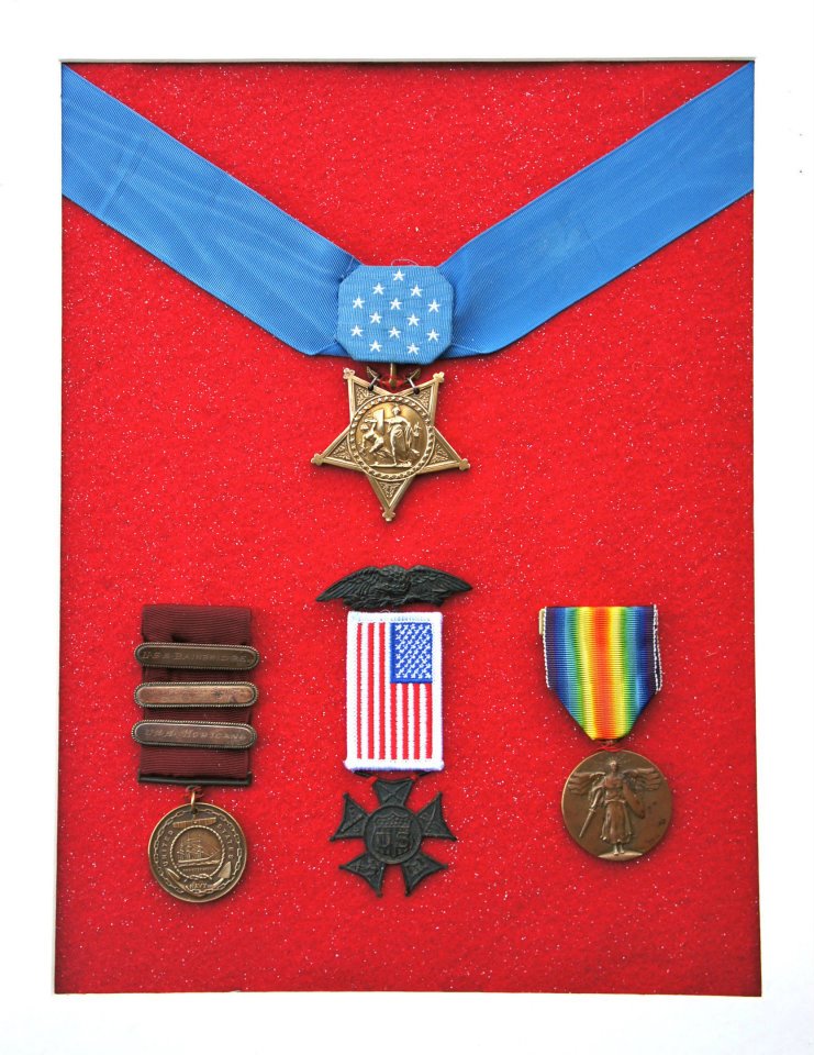 Telesforo Trinidad's Medal of Honor along with other awards (Telesforo Trinidad). Source: https://www.facebook.com/TelesforoTrinidad/photos/ms.c.eJw1y8ENwEAIA8GOIsDGB~;03FoVwz9FqCQsKBiXAejh2U5eO~_bU~_q3MdMa5eo~;7f1pTBu~;v21PSItTA~;6wVsghnE.bps.a.430246030320042/430246303653348