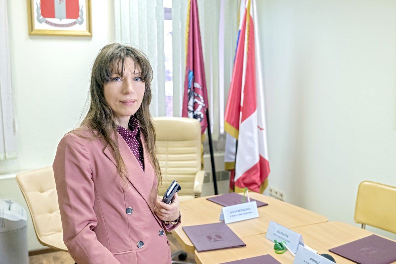 Head of Moscow’s Krasnoselsky district Yelena Kotenochkina (Илья Яшин). Source: https://twitter.com/IlyaYashin/status/1520070937563078658