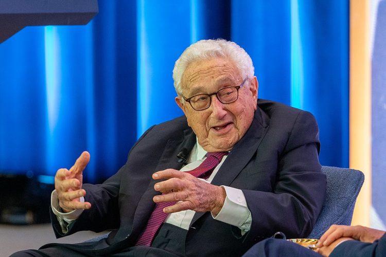 Ukraine Dismisses Kissinger Suggestion to Surrender Territory to Russia in Exchange for Peace