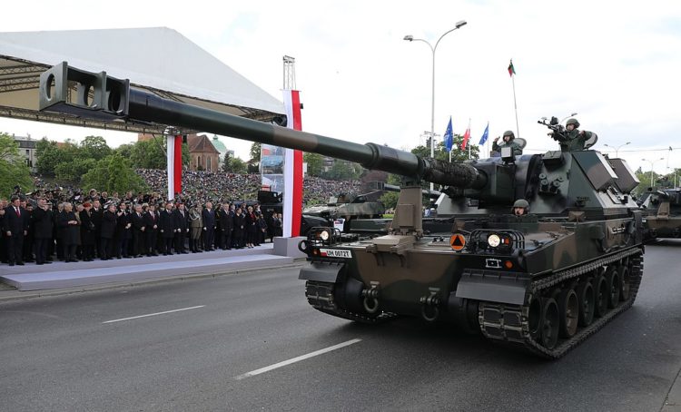 Poland Will Send 18 KRAB Howitzers to Ukraine Which Pledges to Buy 60 More