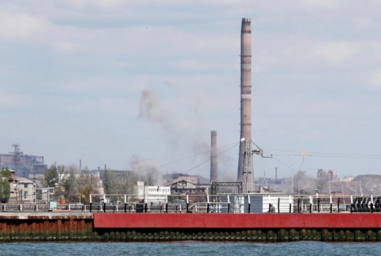 Civilians Evacuated From Bombed Out Mariupol Steel Plant