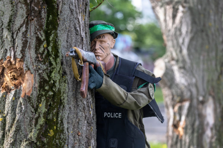 Ukraine Deploys Decoy Mannequins to Fool Russian Forces