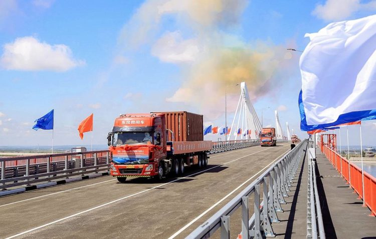 A $150 Toll Will Get You Across Russia and China’s First Cross-Border Bridge