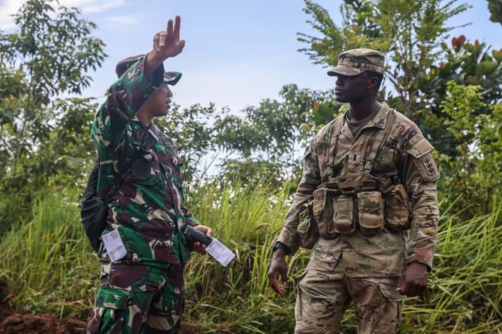 U.S Army 130th Engineers Brigade working alongside their Indonesian Army Counterparts to Conduct Joint Road Repair as Part of Garuda Shield 2022. (Source: U.S Army photos by Sgt. Kyle Chatman, 8th Theater Sustainment Command.)