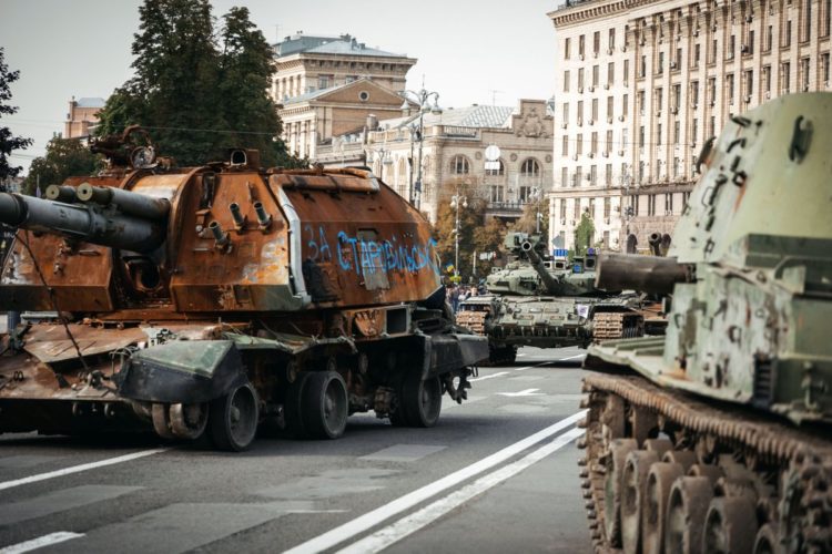 Ukraine’s Independence Day: A Parade of Wrecked Russian Tanks in Kyiv