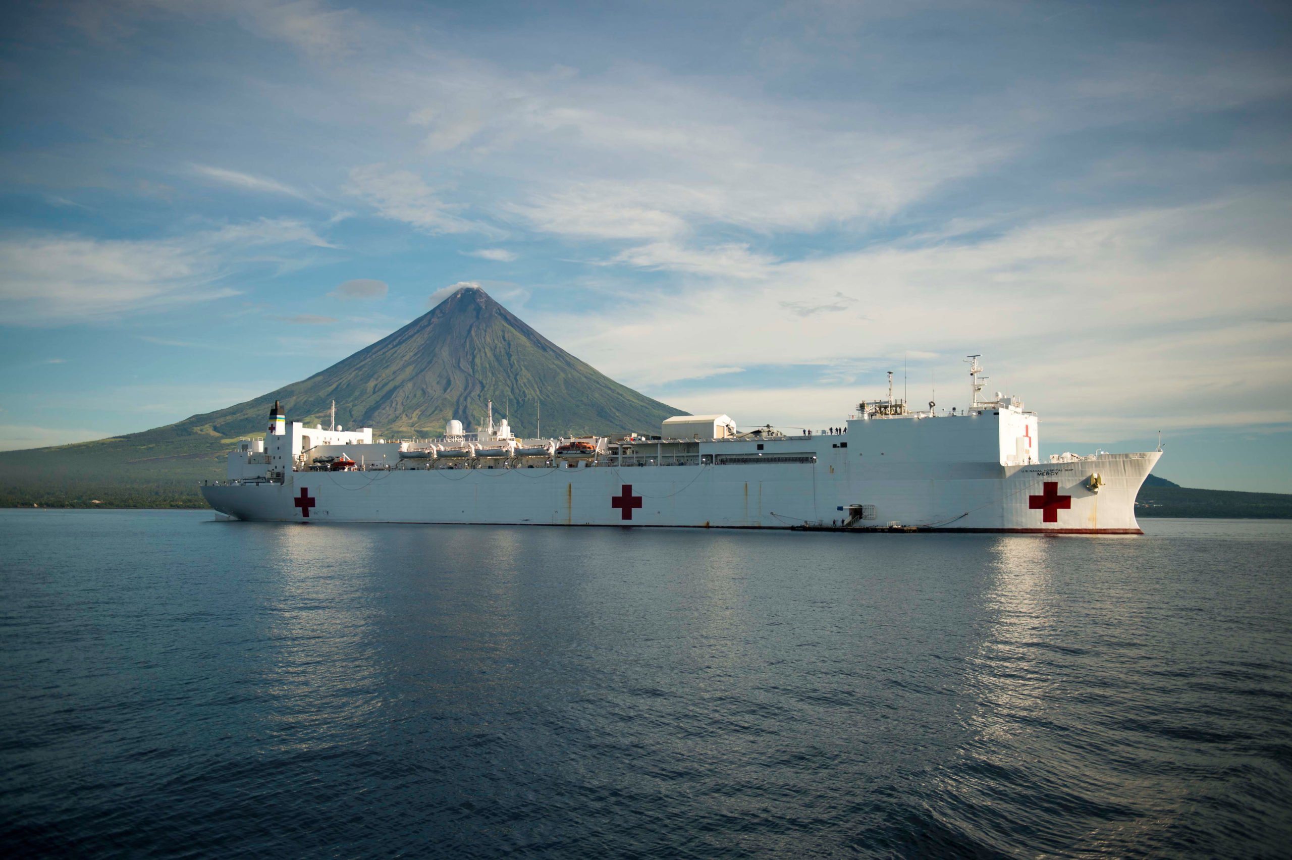 Meet The US Navy's Hospital Ships, The USNS Mercy And Comfort | SOFREP