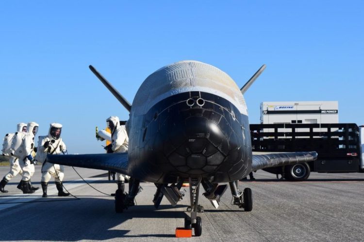 US Space Force’s X-37B Reaches New Milestone, Chinese Copycat Found?