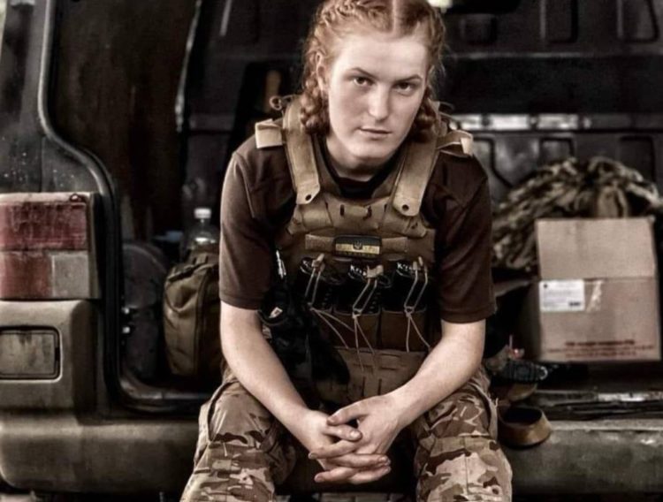 The Pic of the Day: Oksana Rubanyak, 19 y.o. Machine Gunner of the 72nd Mechanized Brigade