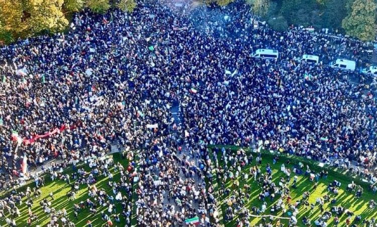 Iran Doubles Down on Arresting Reporters, Plans to Sue US for ‘Direct Involvement’