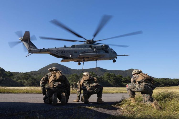 The Pic of the Day: Heavy Lift Operations