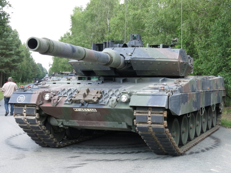 Modern Tanks for Ukraine: How Effective Will They Be Against Russia?
