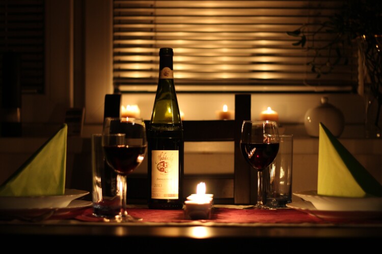 A Spouse’s Guide to Planning Romantic Dinners At Home