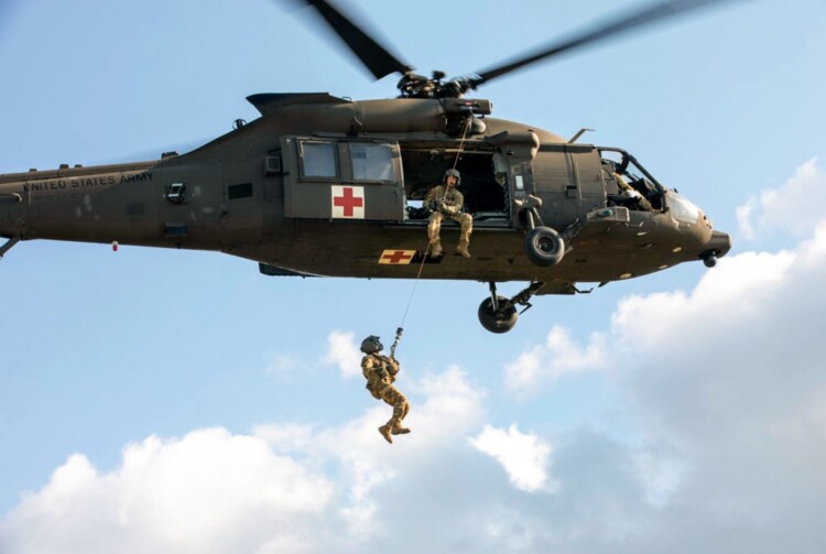 Pic of the Day: Army Medical Evacuation Training