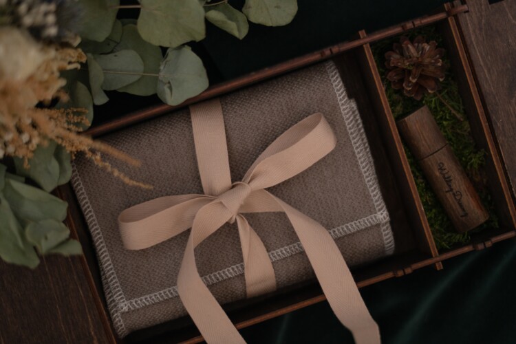 Wedding Gift Etiquette FAQs Answered By Experts
