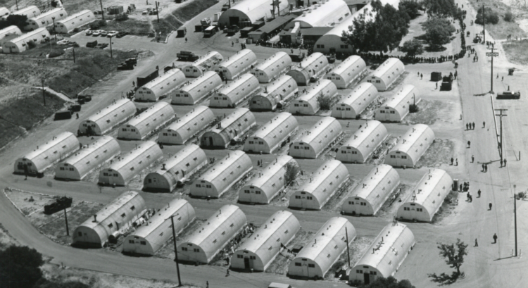 A Haven Amidst Chaos: Vietnam Refugees Find Hope at Camp Pendleton’s ‘Tent City’ in 1975