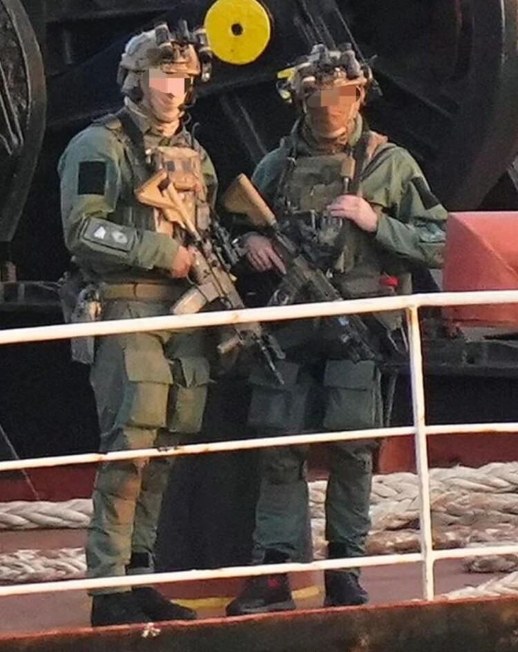 Pic of the Day: Irish Army Rangers Seize 150 Million Euros in Cocaine