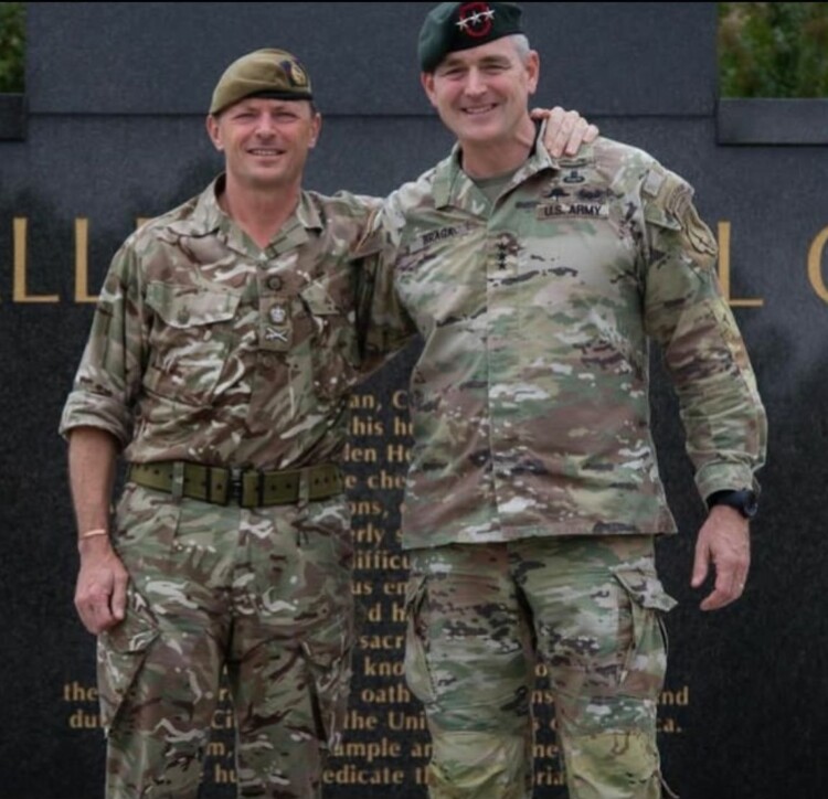 SOF Pic of the Day: Allies – Lt. General Braga (former DELTA) and Lt. General Walker (former SAS) at Ft. Liberty