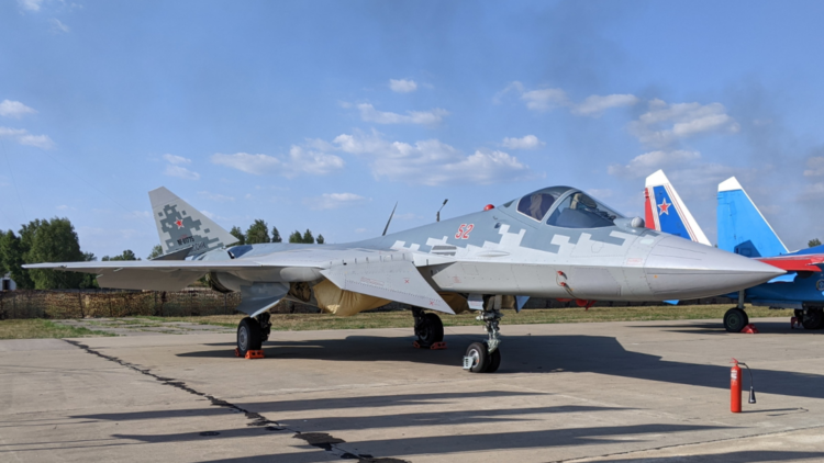Russia’s United Aircraft Corporation Unveils Patented Two-Seater Stealth Tactical Fighter Jet