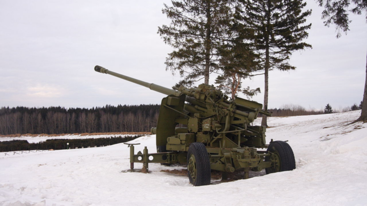 Ukrainian Soldiers Transform Soviet-Era Anti-Aircraft Guns into Lethal Ground Weapons