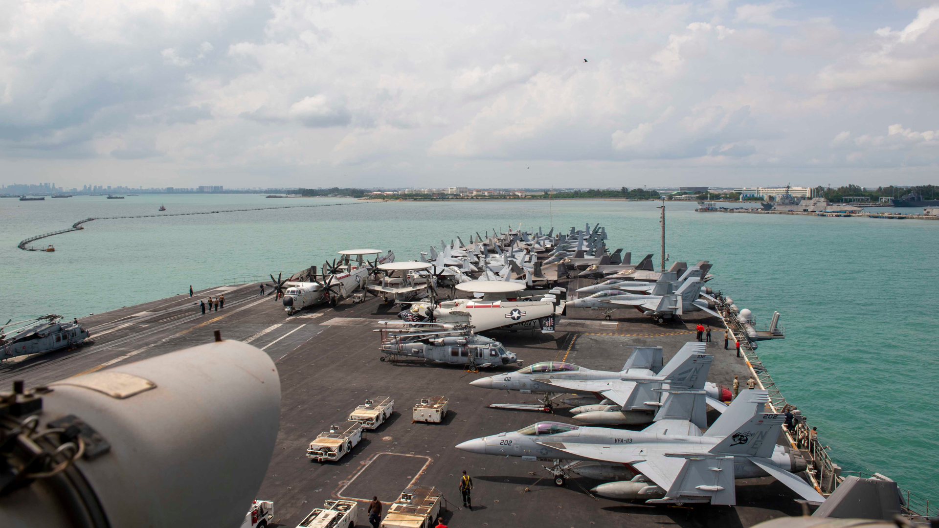 USS Carl Vinson arrives in Singapore
