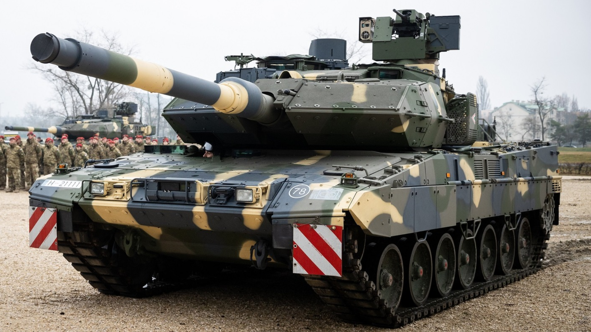 Leopard 2A7HU tanks