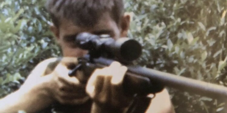 The Unseen Legend: Marine Sniper Charles ‘Chuck’ Mawhinney Dies at 74