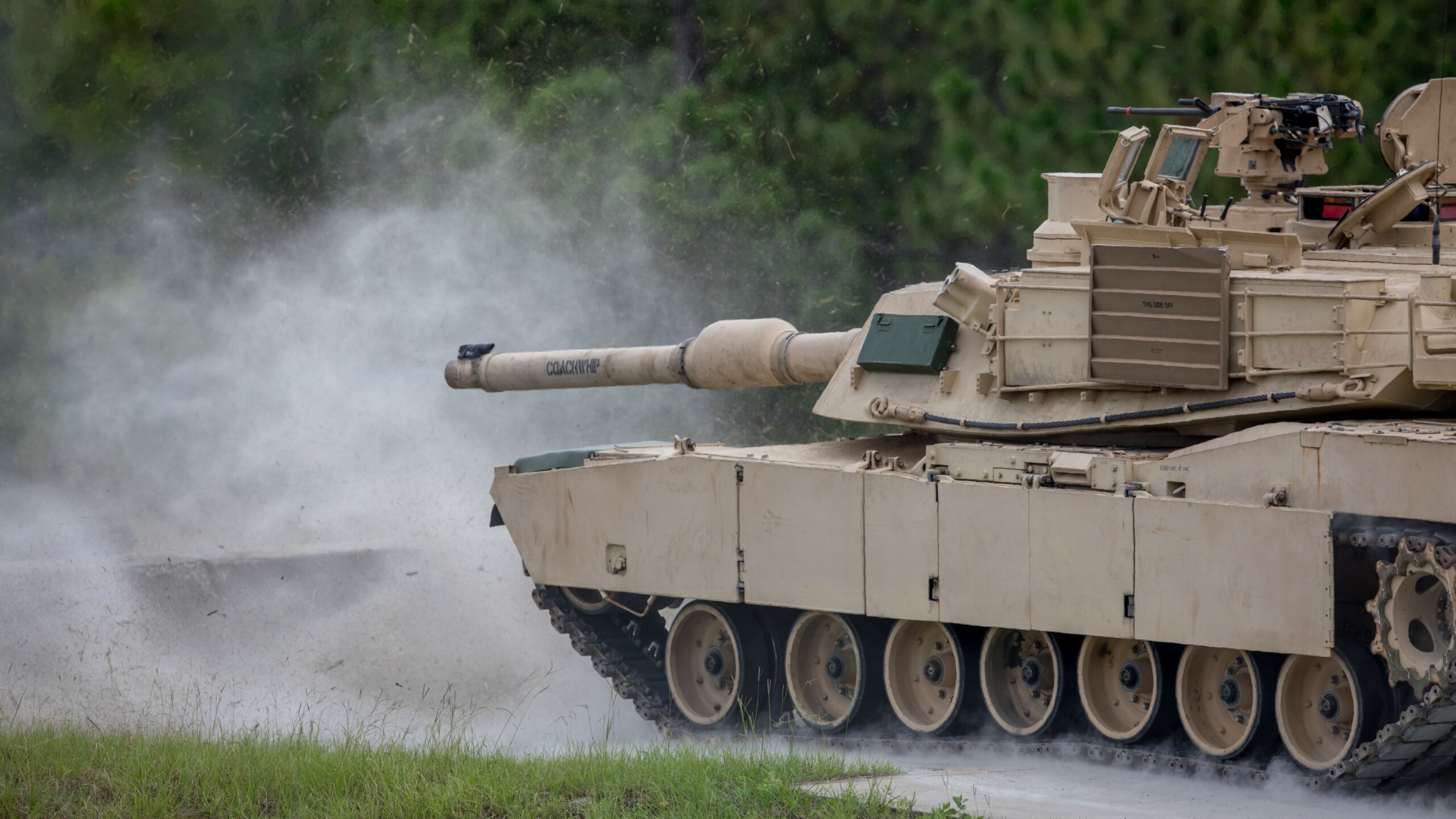 m1a2 abrams tank