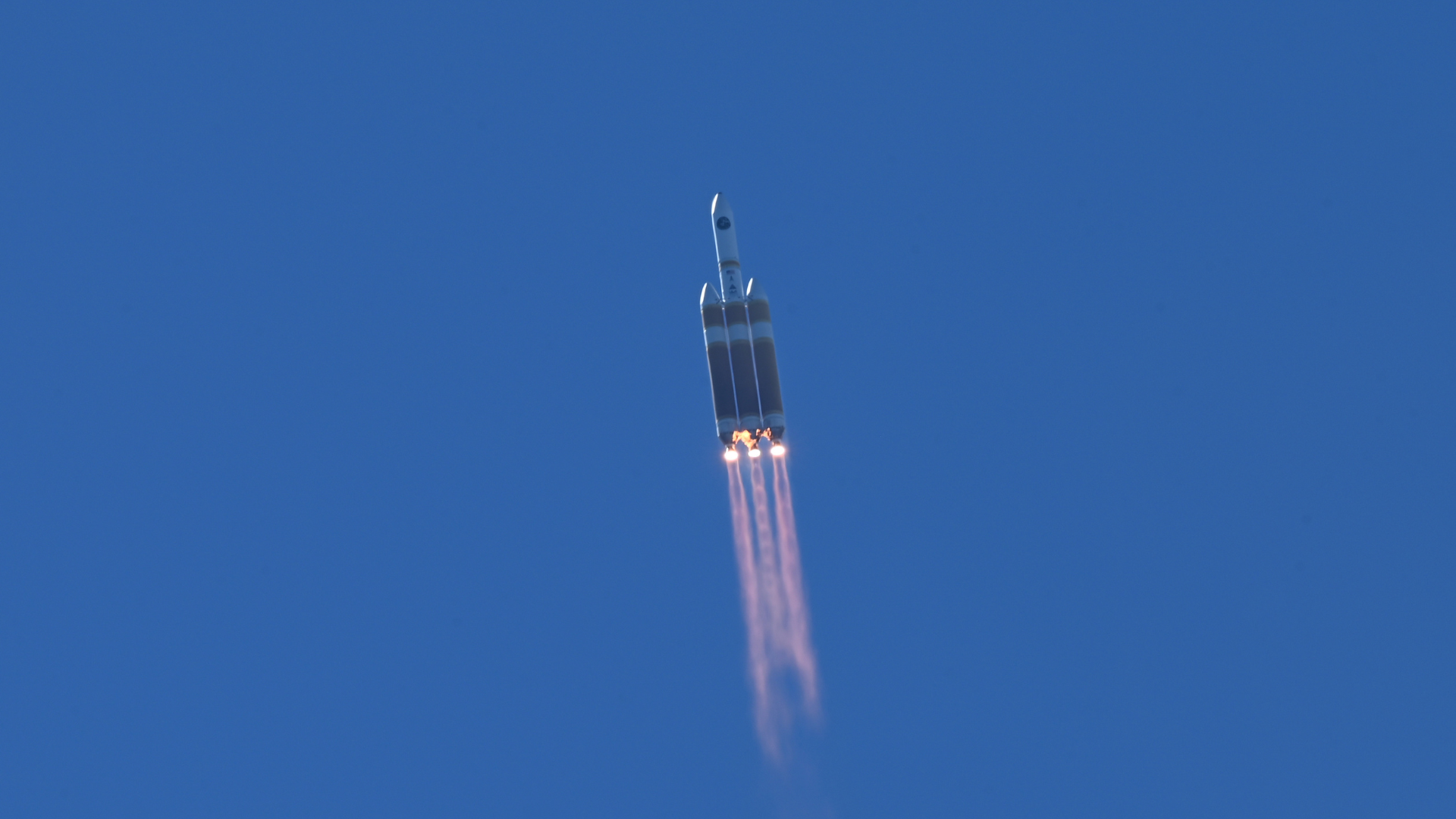 Delta IV Heavy