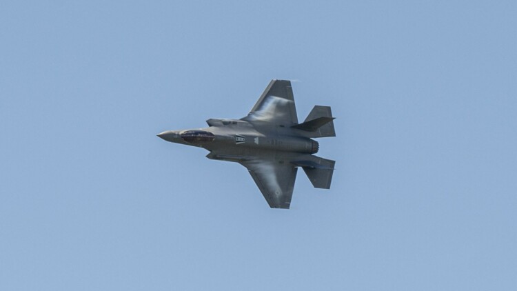 F-35 Lightning II: Unveiling the King of Fifth-Generation Fighters