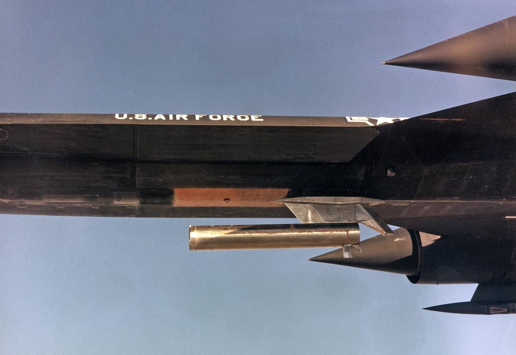 YF-12C