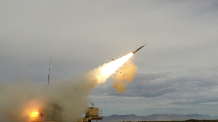 Ukraine Ups Offensive, Russia Scrambles for Defense: Dueling Reports Spark New Tensions