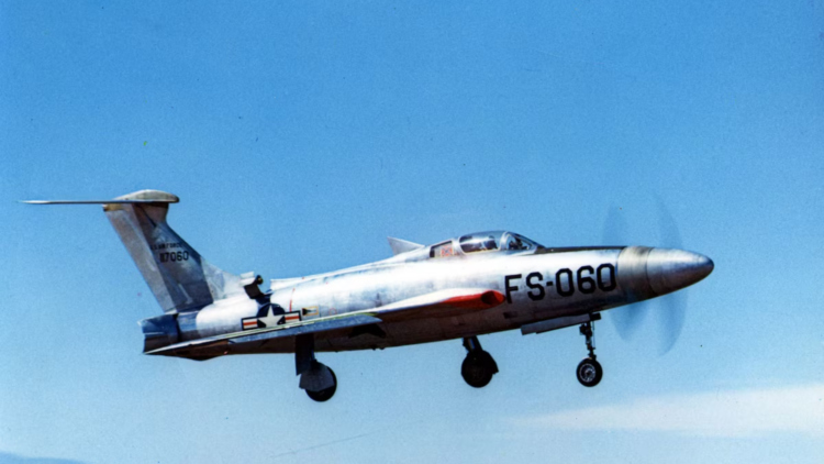 The Republic XF-84H “Thunderscreech”: A Symphony of Speed and Dissonance