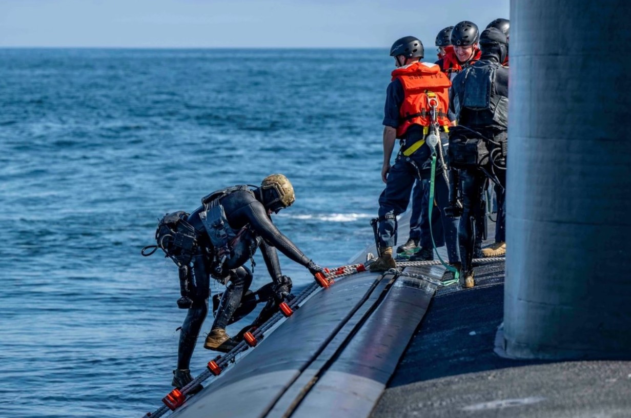 SEALs board the USS Greeneville