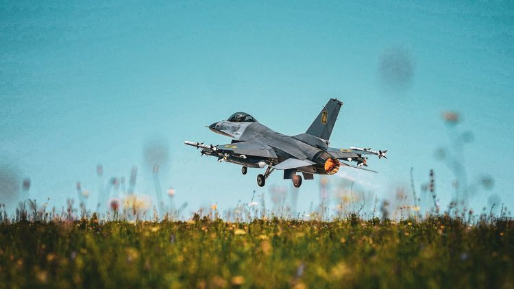 Ukraine Needs to Neutralize Russian Air Defenses for F-16 Success
