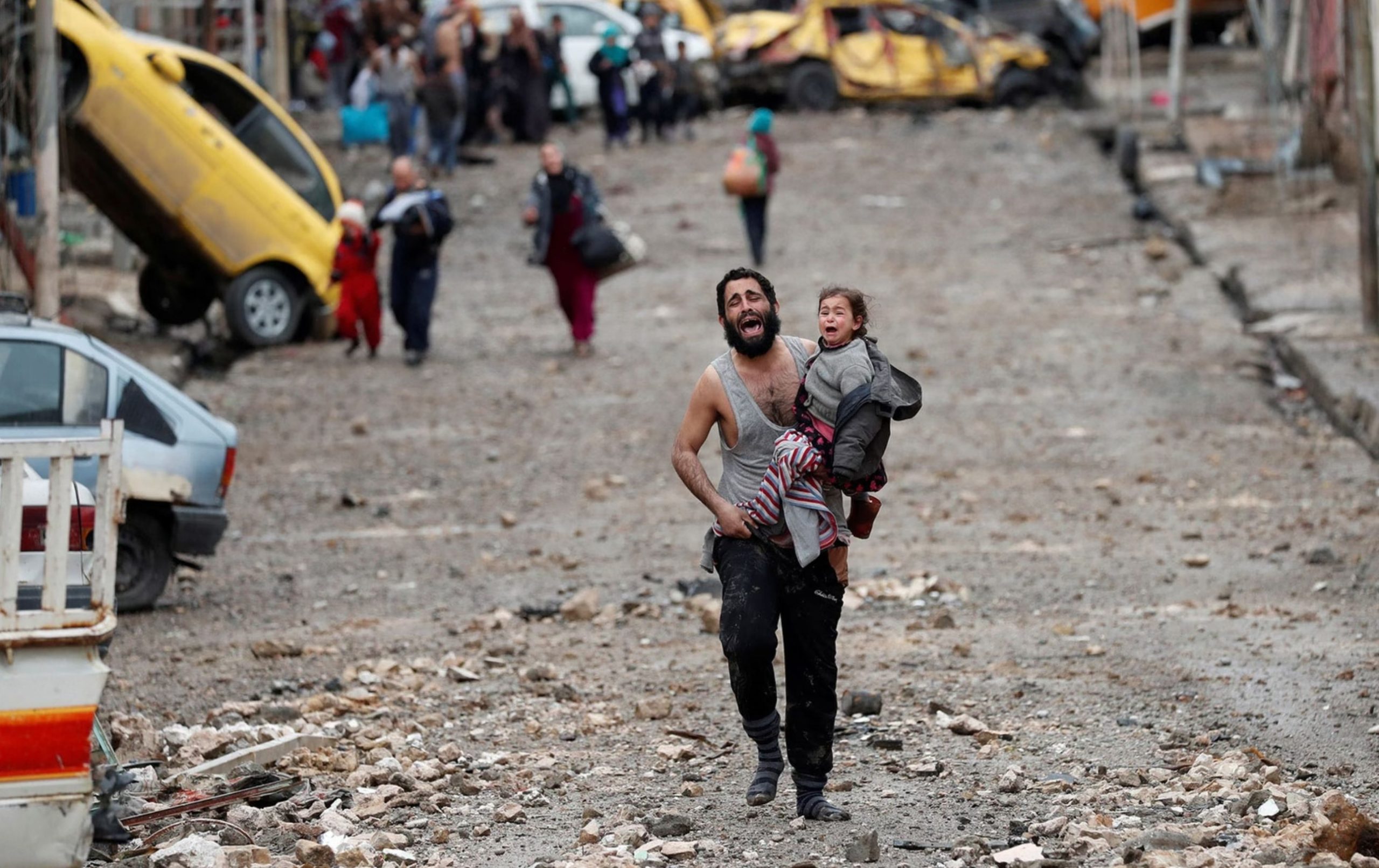 Man and child in Mosul