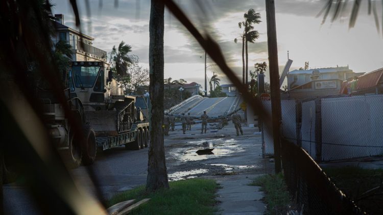 Pentagon, FEMA Join Forces to Aid Hurricane-Affected Areas