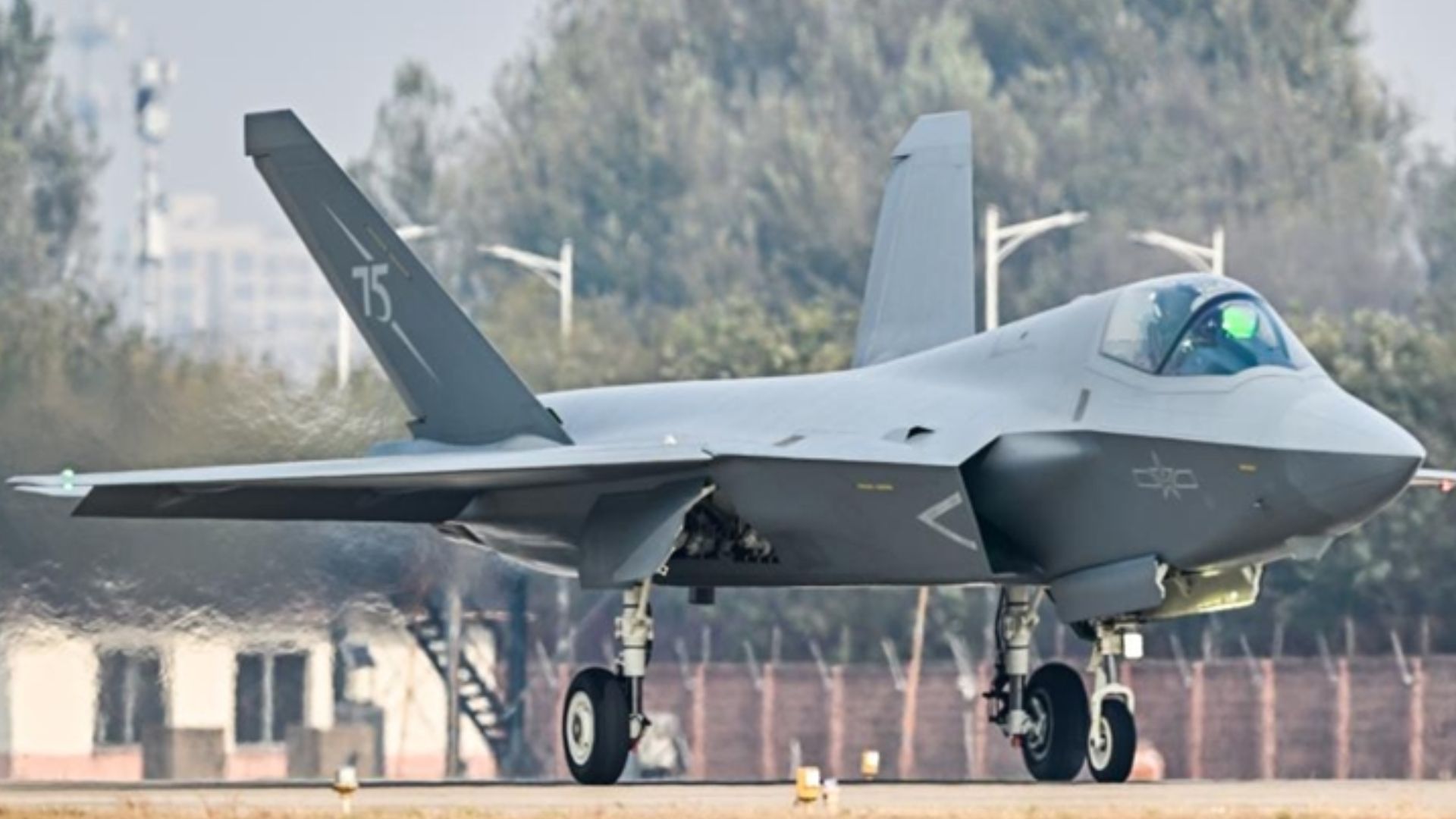 シャレン F225.35 R235.35 China Says Its J-35A Stealth Fighter Has
