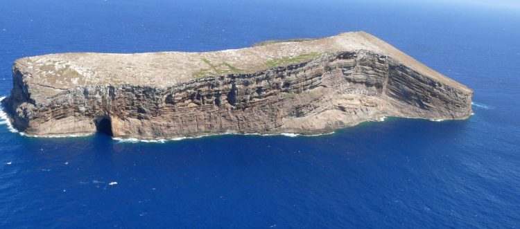 US Navy Continues to Bomb Hawaiian Island of Ka’ula for Almost 75 Years