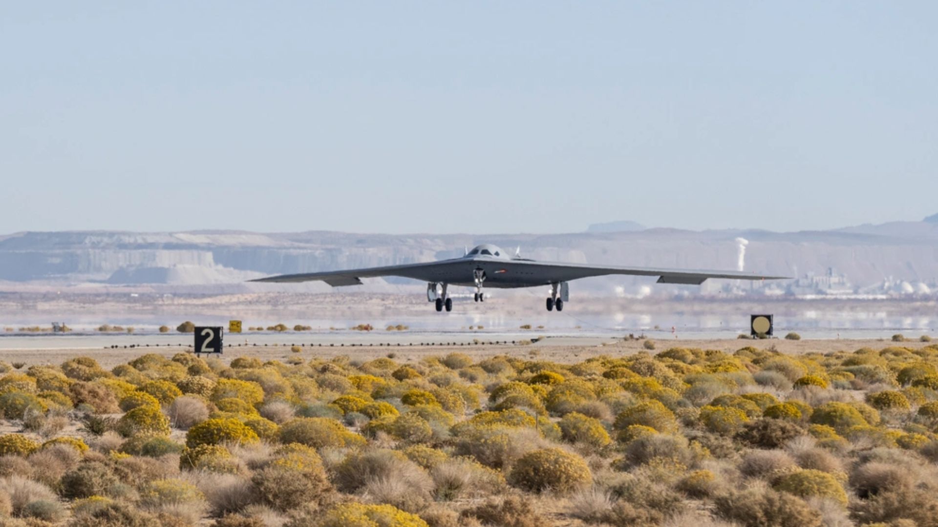 B-21 Raider landing