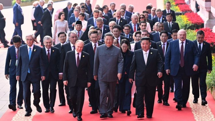 Morning Brief: US Conducts Strike on Venezuelan Drug Vessel, China Showcases New Military Units and Advanced Weapons