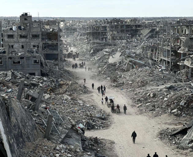 Morning Brief: Gaza Ceasefire, ICE Shooting, Ukraine Conflict Continues