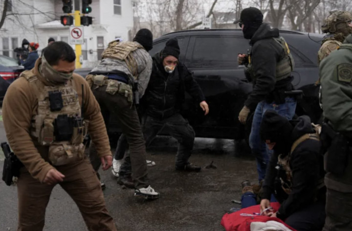 Former Navy SEAL on Why Americans on Both Sides Should Call Out the Domestic Gestapo, AKA ICE.